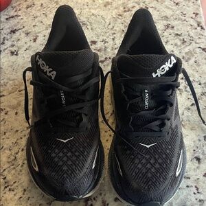 Hoka Men's Black Clifton 9 Athletic Shoes